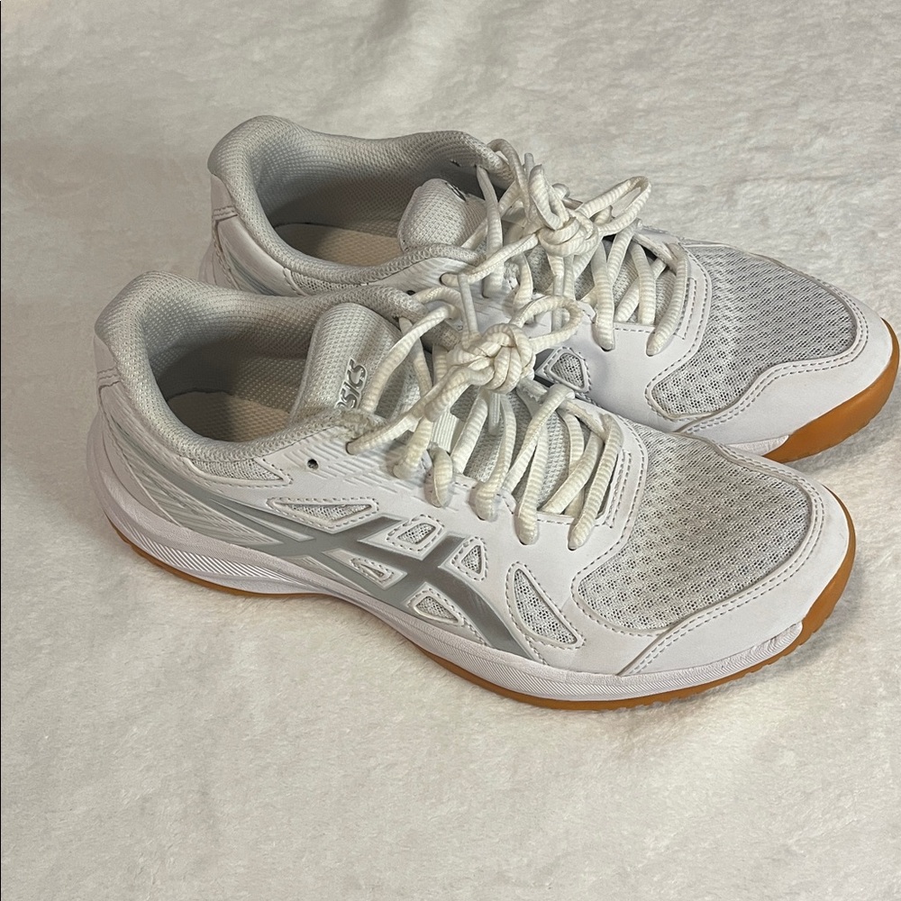 Asics tennis court shoes; women’s sz 7